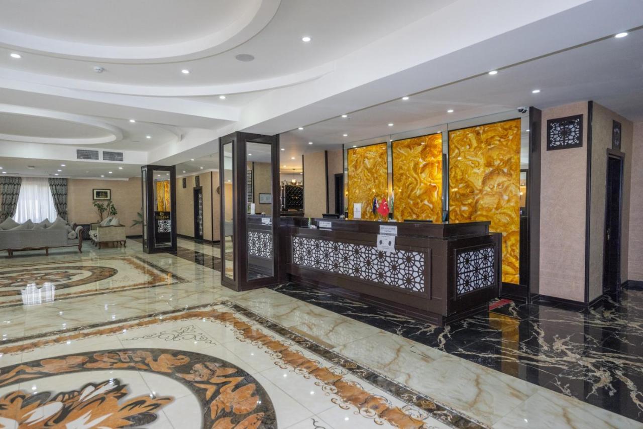 Corniche Hotel Баку Екстериор снимка