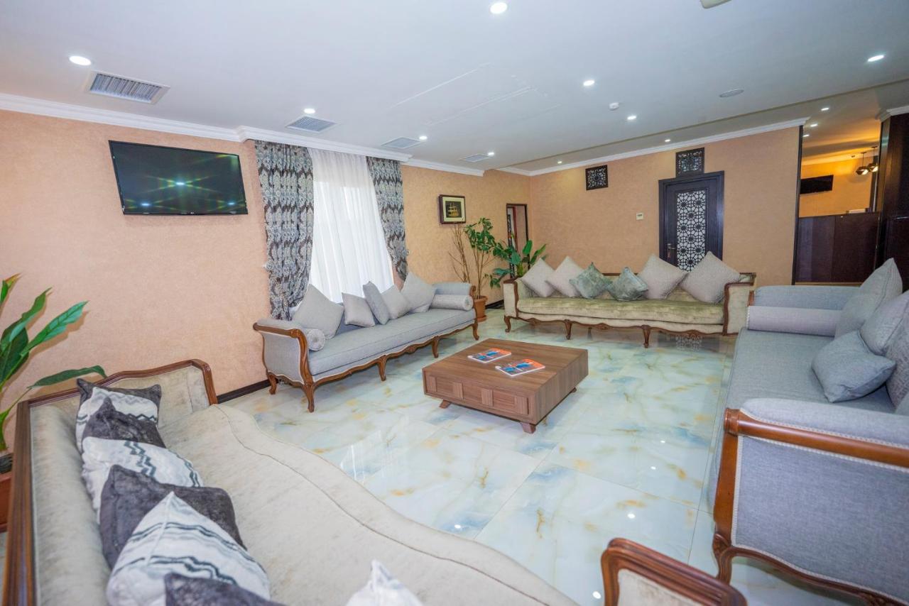 Corniche Hotel Баку Екстериор снимка