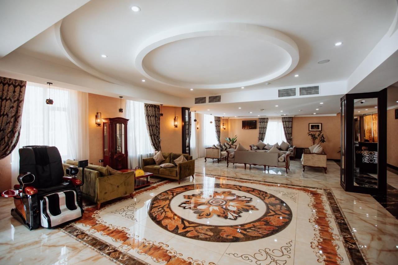 Corniche Hotel Баку Екстериор снимка
